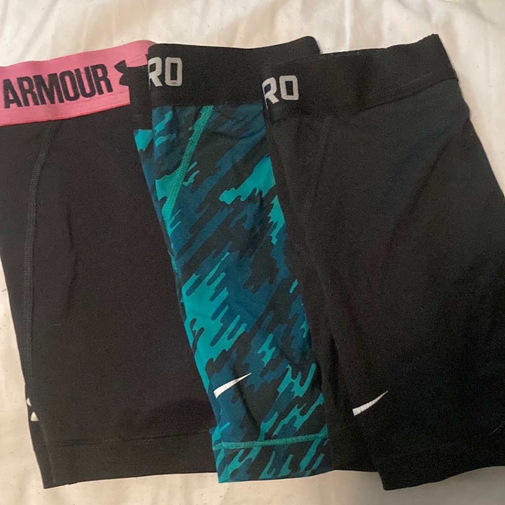 Lot of 3 XS performance Shorts Nike Pro and Underarmor